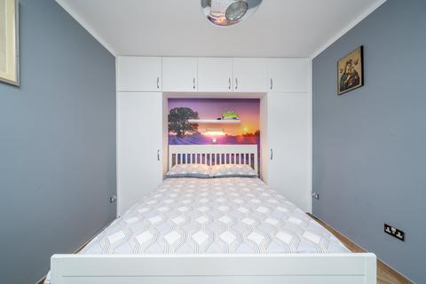 8 Moore Road, London, SE19 3RA
