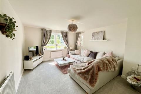 2 bedroom flat for sale, Banks Way, Catcliffe, Rotherham, S60 5WR