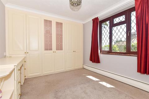Floreat Cavanagh Road, St Margarets Bay, Dover, CT15 6DN