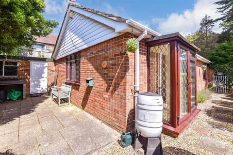 Floreat Cavanagh Road, St Margarets Bay, Dover, CT15 6DN