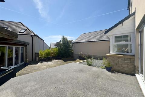 3 Cherry Tree Close, St Erme, Truro, TR4 9FT