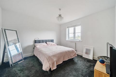 3 Cherry Tree Close, St Erme, Truro, TR4 9FT