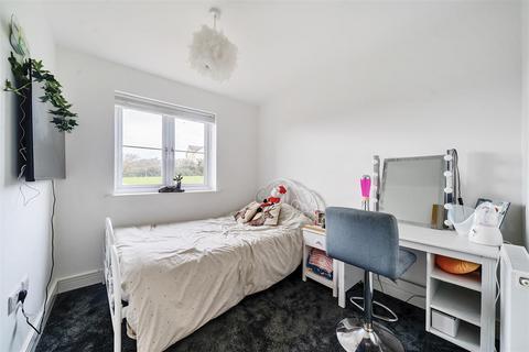 3 Cherry Tree Close, St Erme, Truro, TR4 9FT