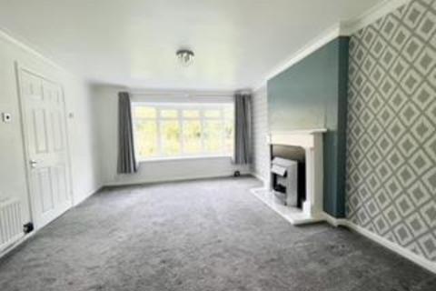 3 bedroom detached house to rent, Bramfield Road East, Rayleigh SS6