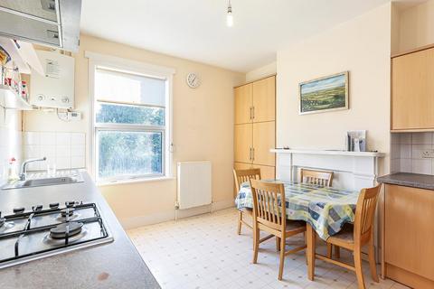 3 bedroom maisonette for sale, Robinson Road, London SW17