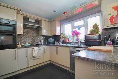 8 Abbey Road, Waltham Cross, EN8 7LQ