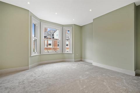 45 Scarcroft Hill, York, YO24 1DF