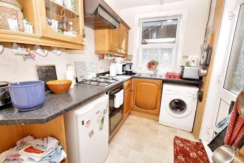 3 bedroom townhouse for sale, Leeds Road, Wakefield, West Yorkshire