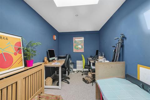 4 bedroom house for sale, Campleshon Road, York