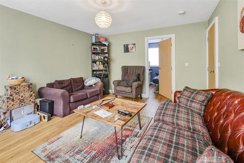 Knavesmire House, 4 Campleshon Road, York, YO23 1PE