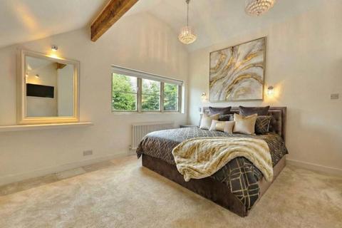 3 bedroom detached house to rent, Arthog Road, Hale
