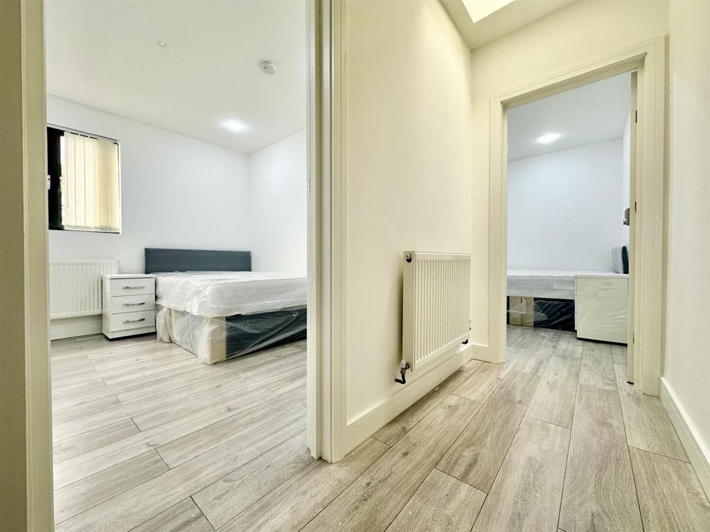 Shower Room.jpg