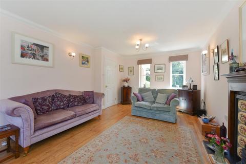 1 Hillside, Whitchurch, RG28 7SN