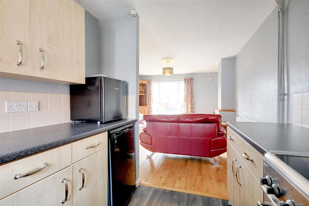 Kitchen 3.jpeg