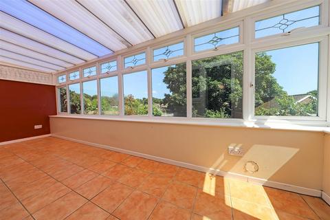 88 Overhill, Southwick, Brighton, BN42 4WJ