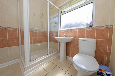 88 Overhill, Southwick, Brighton, BN42 4WJ