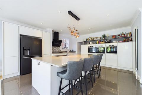 223 Eastcote Road, Ruislip, HA4 8BL