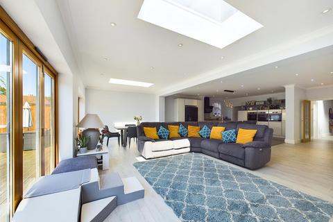 223 Eastcote Road, Ruislip, HA4 8BL