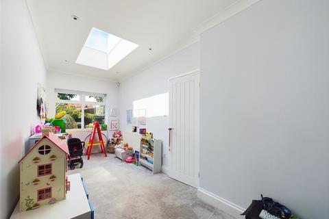 223 Eastcote Road, Ruislip, HA4 8BL