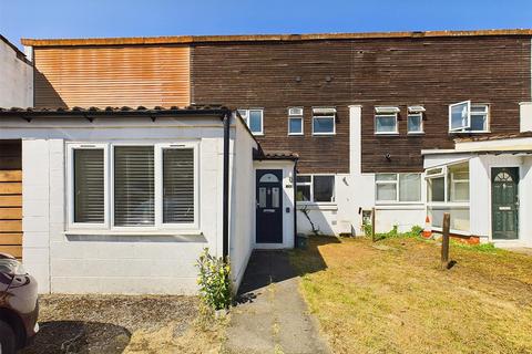 16 Beatrice Close, Pinner, HA5 2QB