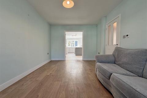 205 White Road, Quinton, Birmingham, B32 2SY