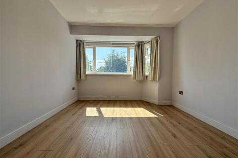 205 White Road, Quinton, Birmingham, B32 2SY