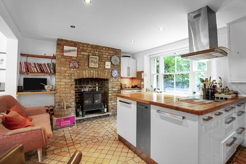 4 Redgrave Road, London, SW15 1PX