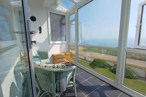 2 bedroom apartment for sale, Dorothy Avenue, Peacehaven