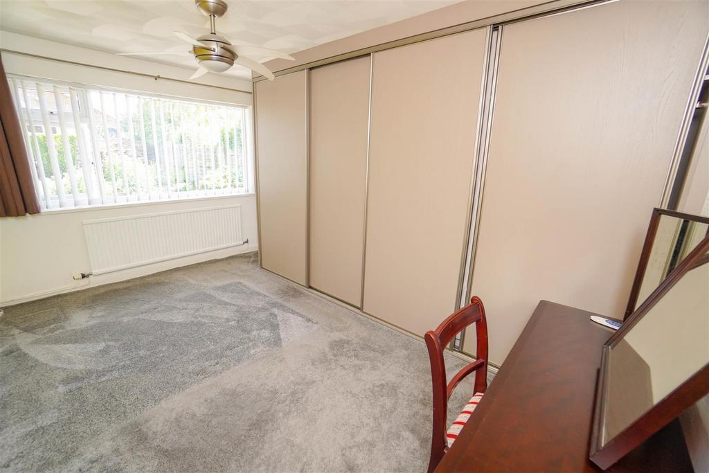 MASTER BEDROOM (1 of 1).jpg