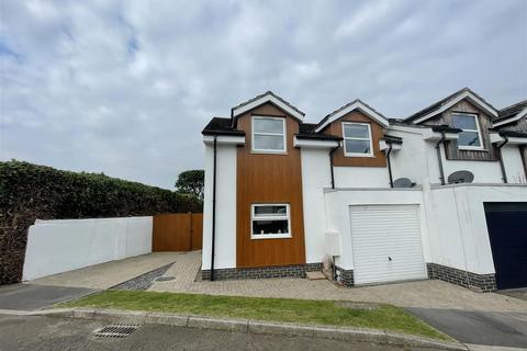 4 bedroom semi-detached house for sale, Pelaw Grange Court, Chester-le-street