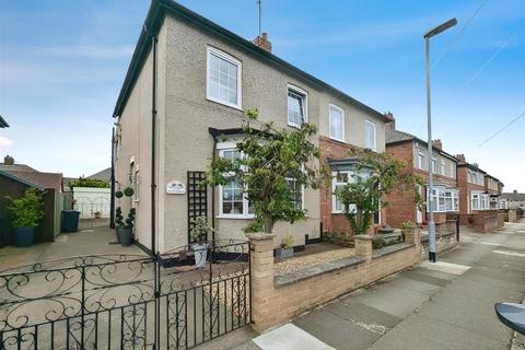 3 bedroom semi-detached house for sale, Alwyn Road, Darlington