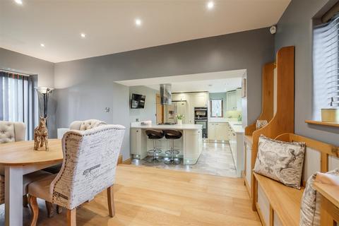 3 bedroom detached house for sale, Till Carr Lane, Halifax