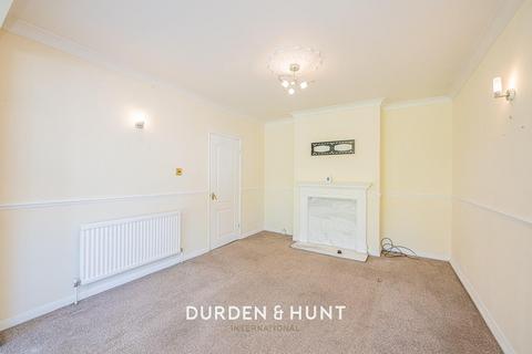 14 Berwick Road, Rainham, RM13 9QU