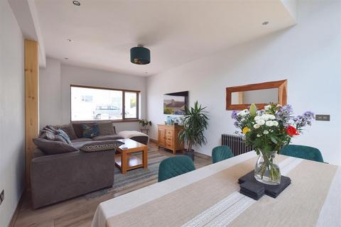 4 bedroom detached bungalow for sale, Clos y Bigney, Fishguard