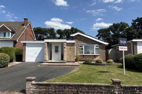 3 bedroom detached bungalow for sale, Castle Rock Drive, Coalville LE67