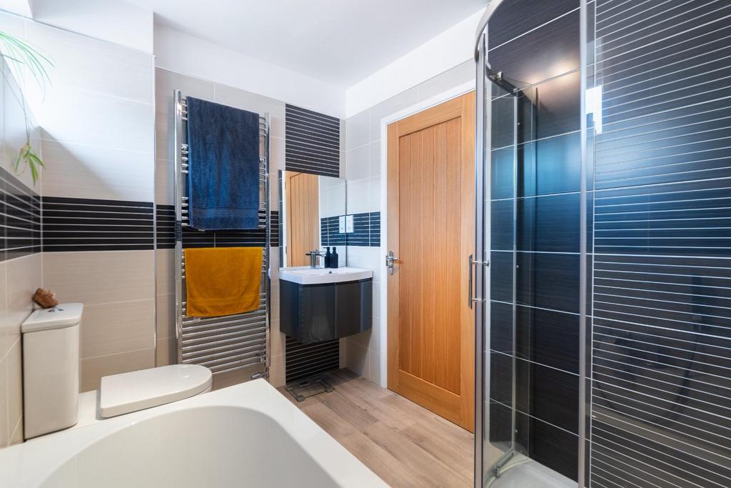 Bathroom-2.jpg