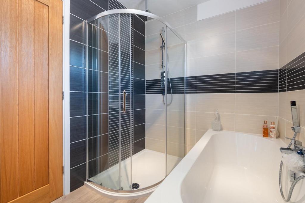 Bathroom-1.jpg