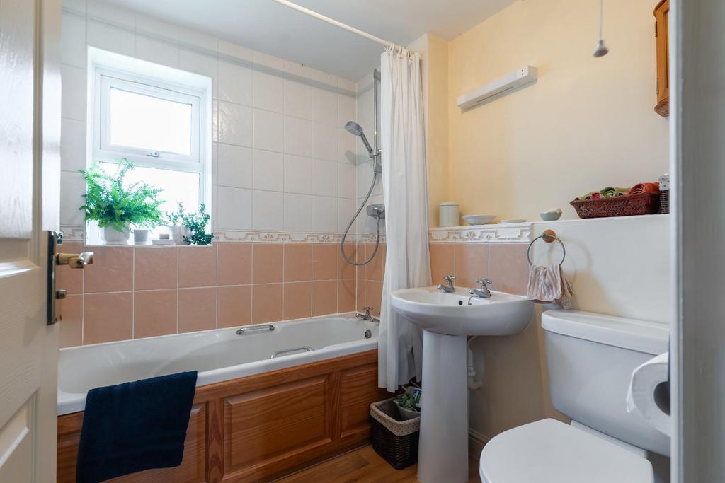 Bathroom-1.jpg
