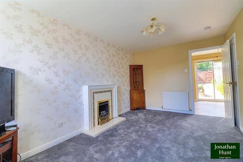 16 Peasmead, Buntingford, SG9 9SF