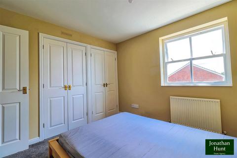 16 Peasmead, Buntingford, SG9 9SF