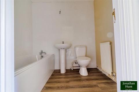 16 Peasmead, Buntingford, SG9 9SF