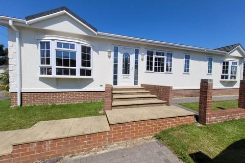 2 bedroom property for sale, Coneyhurst Road, Billingshurst