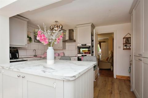 8 Briar Way, Scunthorpe, DN15 8UU