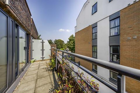 1 bedroom apartment for sale, Lower Richmond Road, Richmond