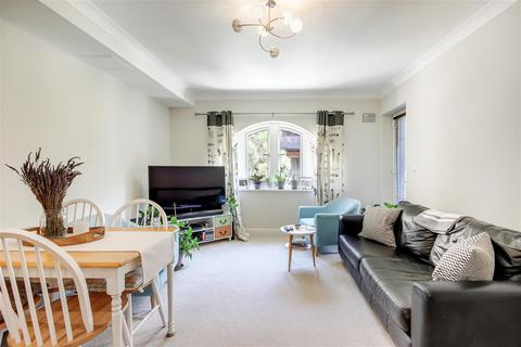 2 bedroom flat for sale, Cannons Wharf, Tonbridge TN9