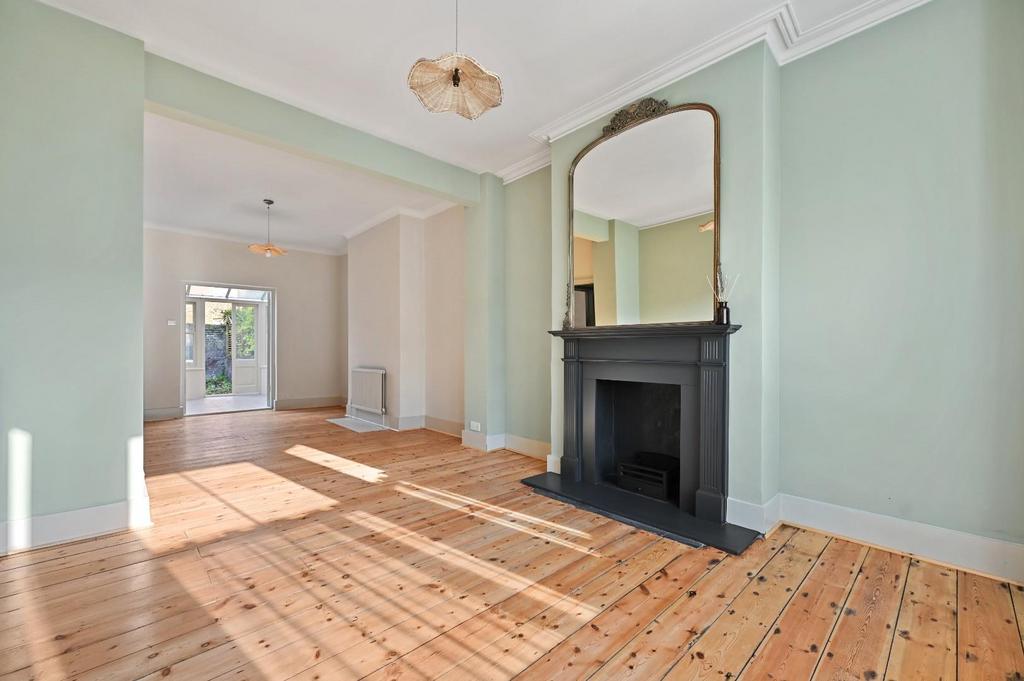 FB - Bradmore Park Road - Reception C3 (1).JPG