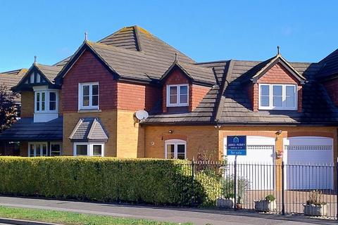 5 bedroom link detached house for sale, Jasmin Close, Minster On Sea, Sheerness