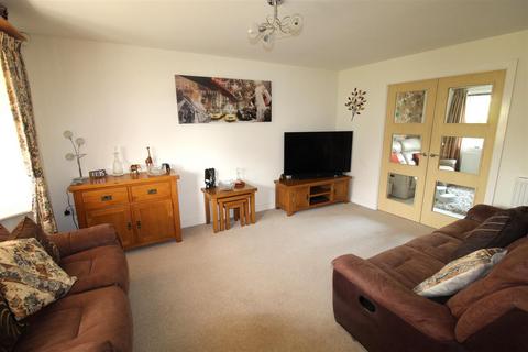 5 bedroom link detached house for sale, Jasmin Close, Minster On Sea, Sheerness