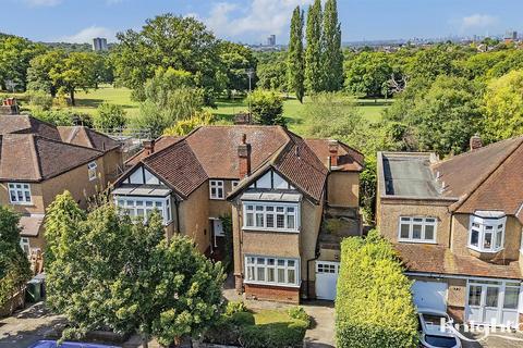 3 bedroom house for sale, Montalt Road, Woodford Green IG8