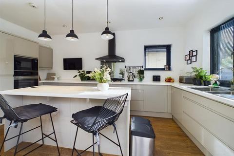 34 Rosemary Avenue, West Molesey, KT8 1QE